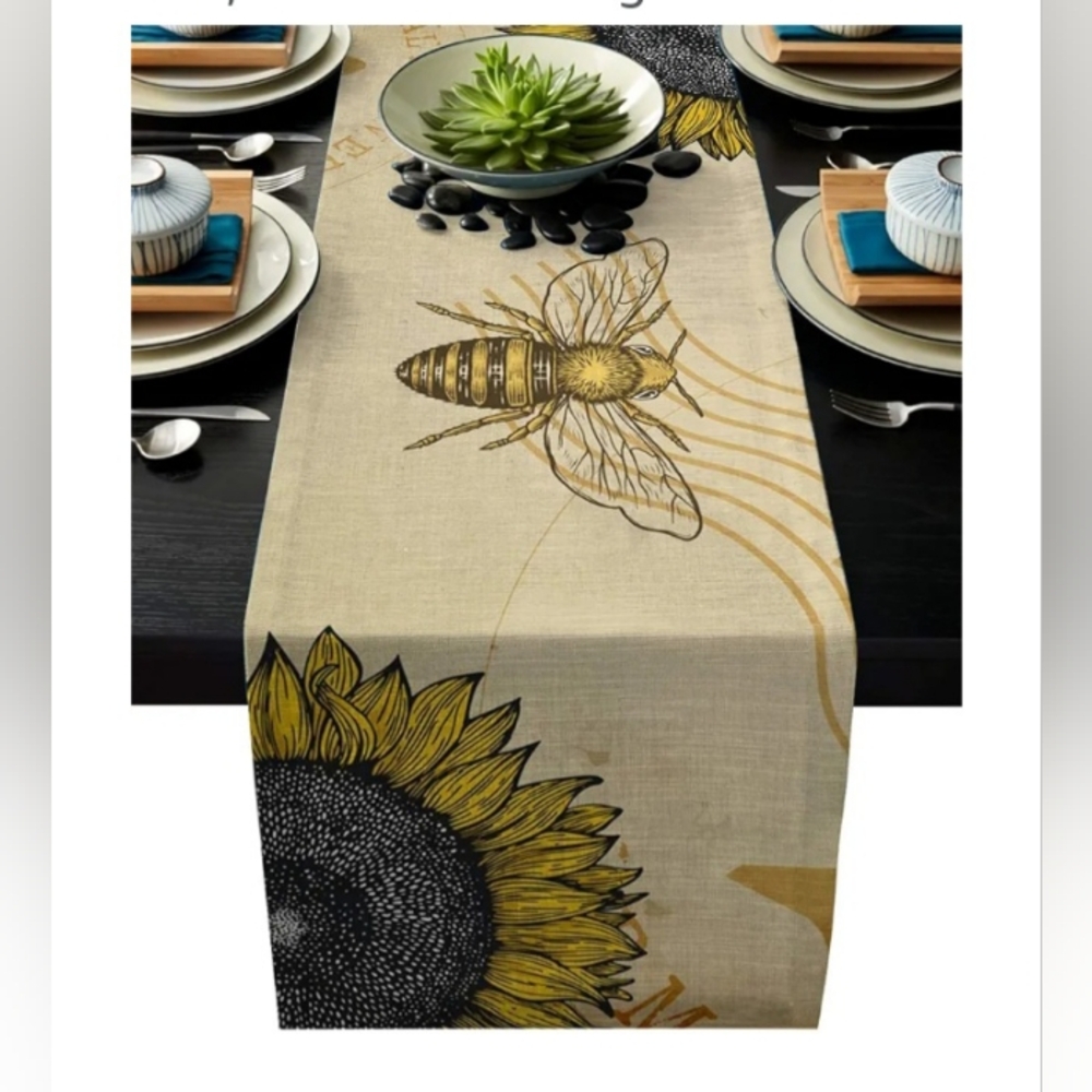 Bee Table Runner